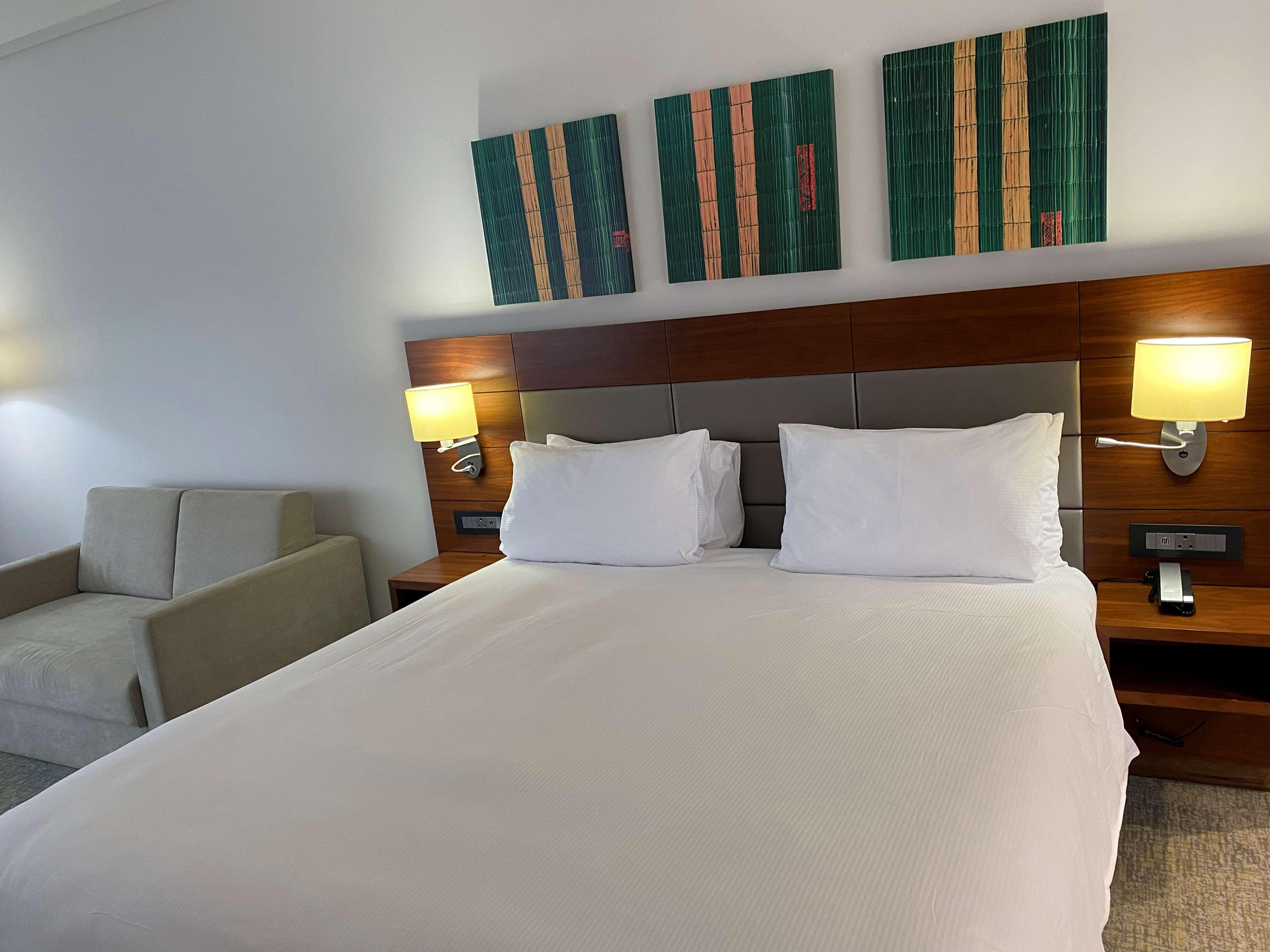 Hilton Garden Inn Мбабане Экстерьер фото