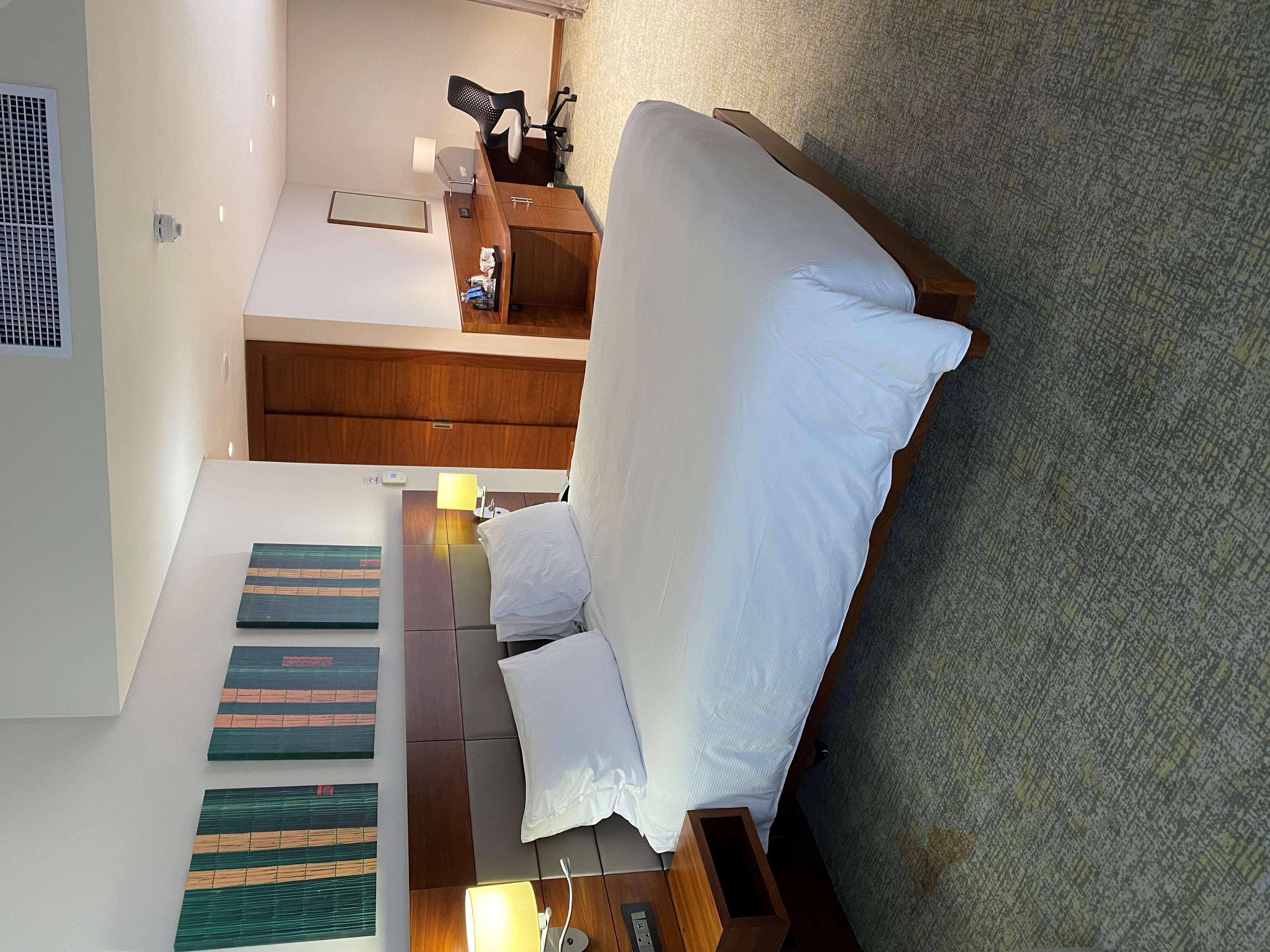 Hilton Garden Inn Мбабане Экстерьер фото