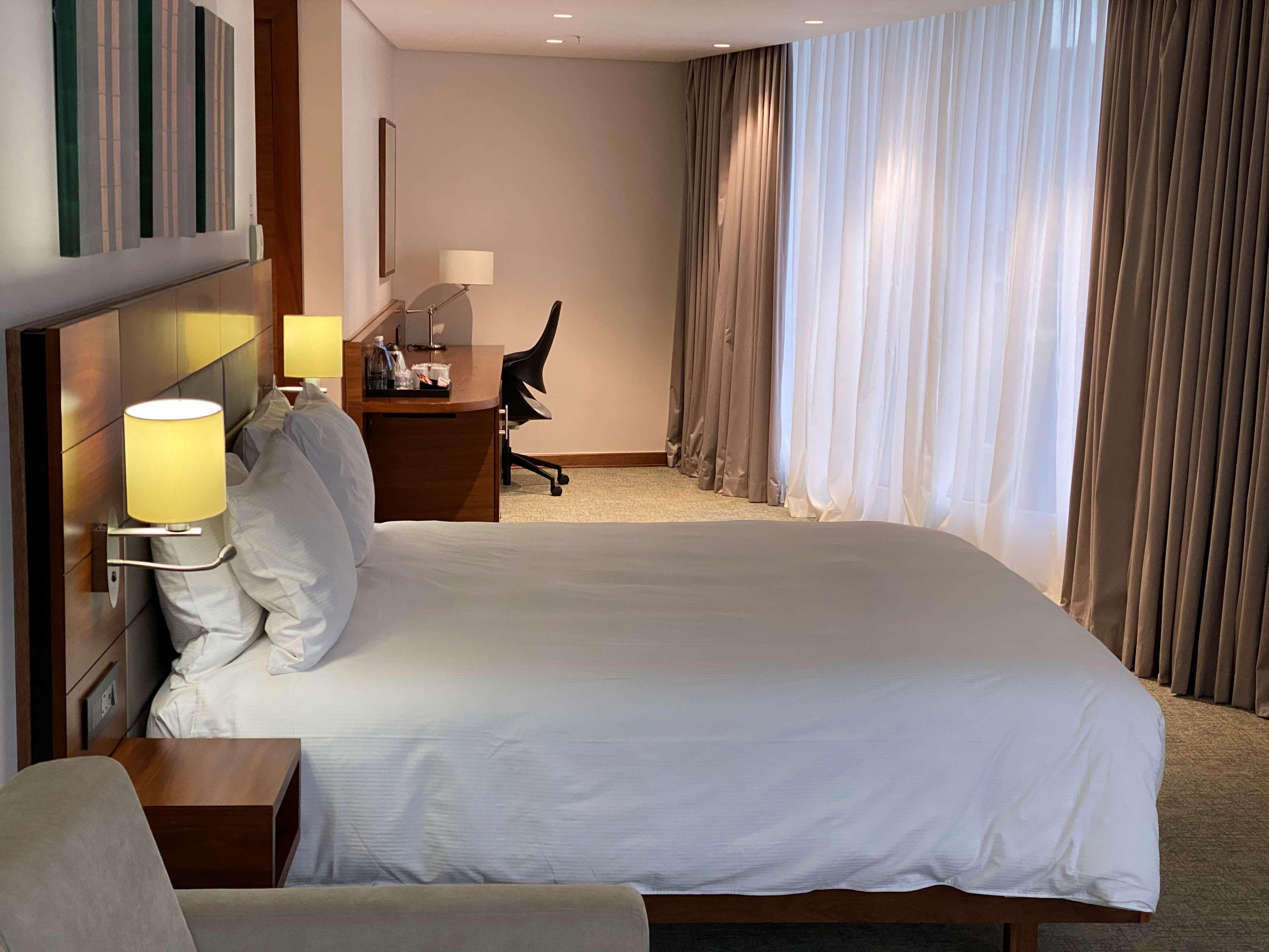 Hilton Garden Inn Мбабане Экстерьер фото