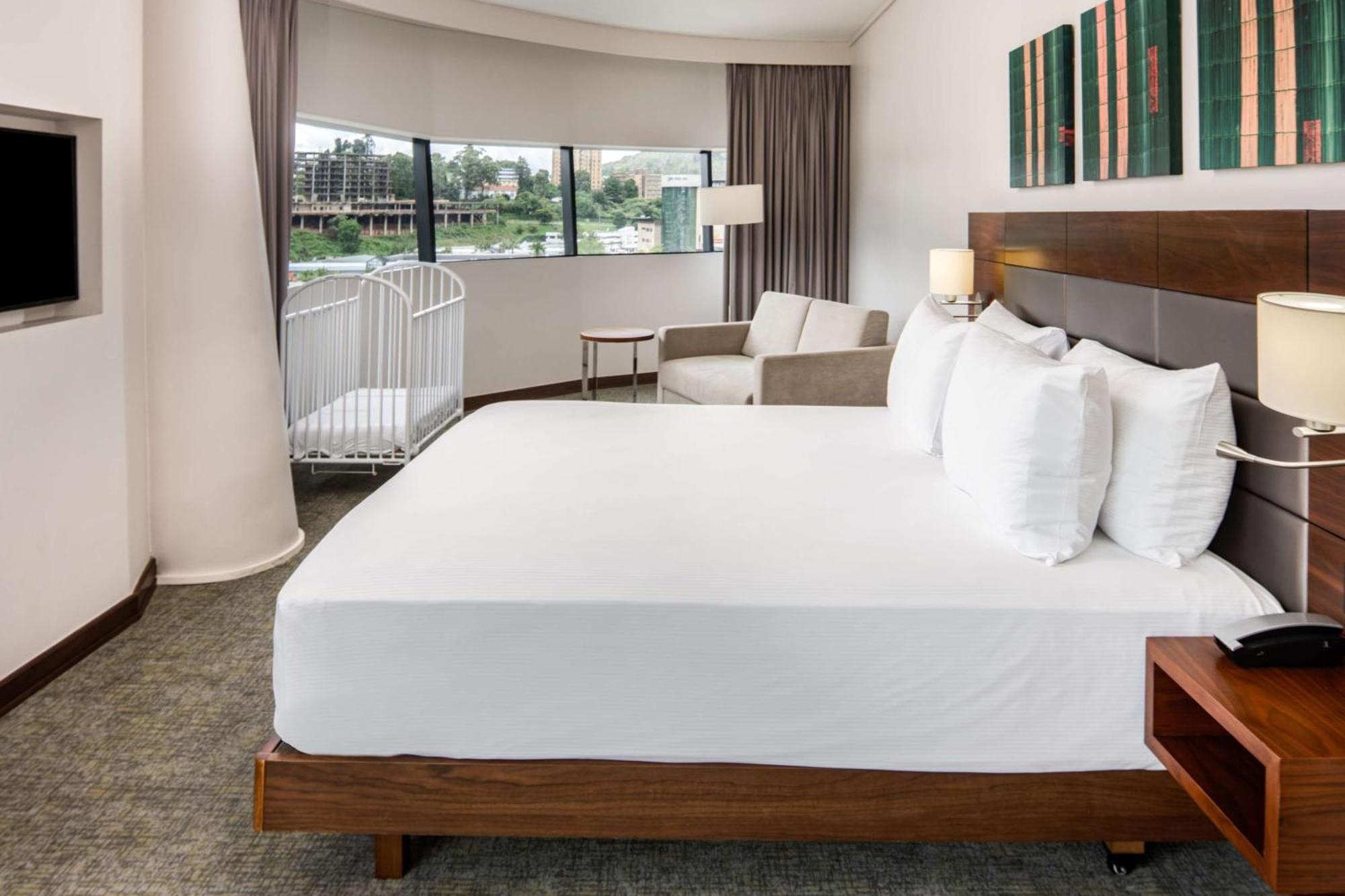 Hilton Garden Inn Мбабане Экстерьер фото