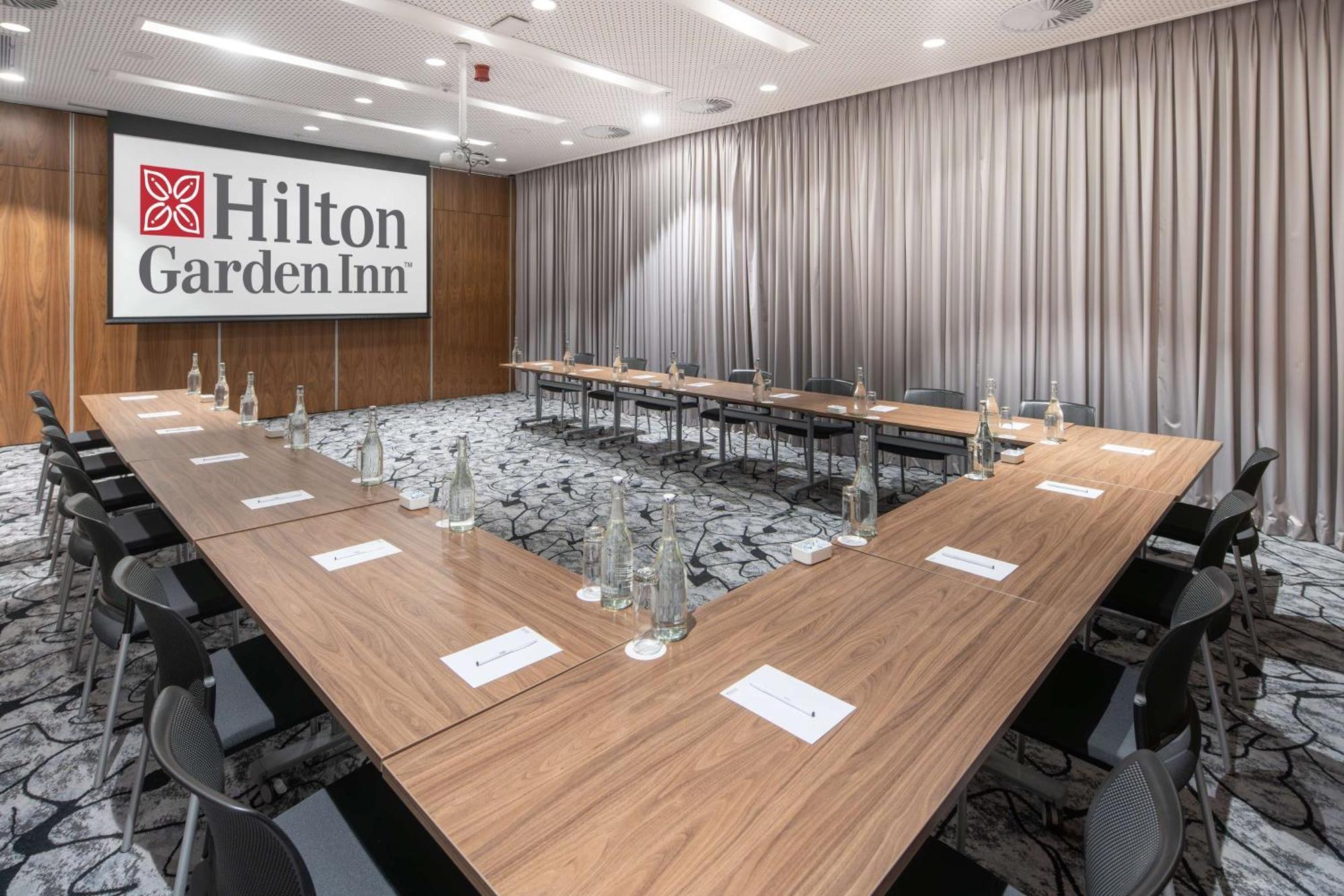 Hilton Garden Inn Мбабане Экстерьер фото
