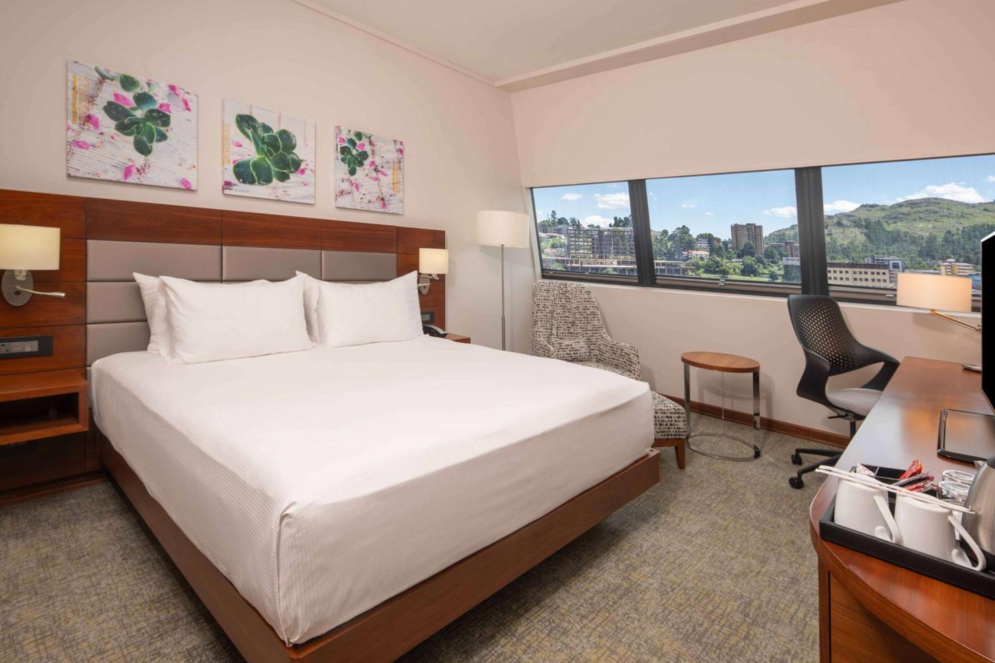 Hilton Garden Inn Мбабане Экстерьер фото